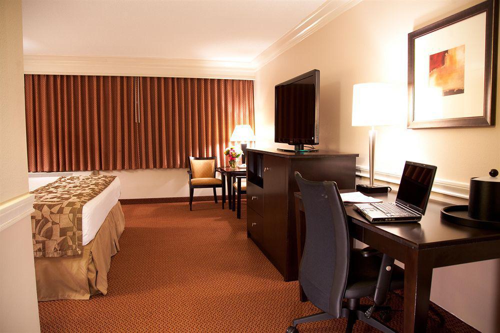 Comfort Inn & Suites At Copeland Tower Metairie Εξωτερικό φωτογραφία